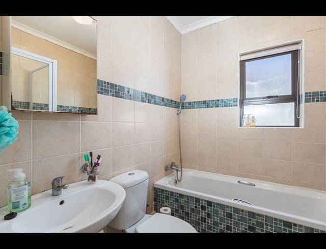 2 BEDROOM TOWNHOUSE FOR SALE IN BRACKENFELL SOUTH